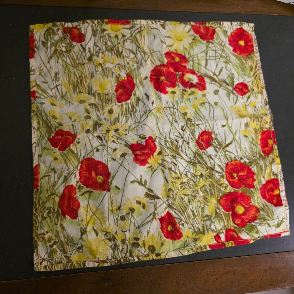 VIP Fabrics Valles Print Scarf Hankie 13x13 Red Floral Poppy Daisy Cottagecore